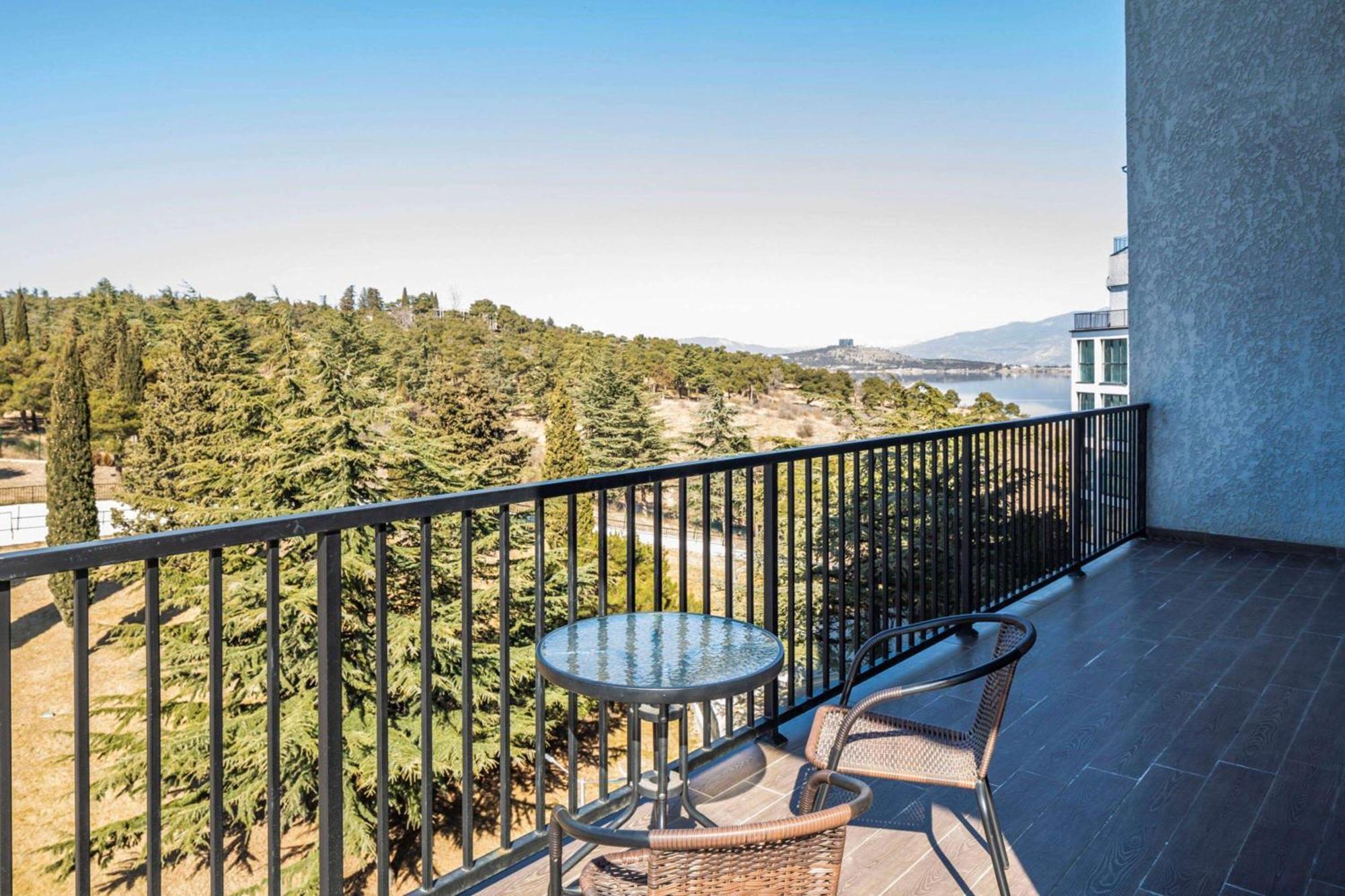 Gino Seaside Tbilisi, Trademark Collection By Wyndham 外观 照片